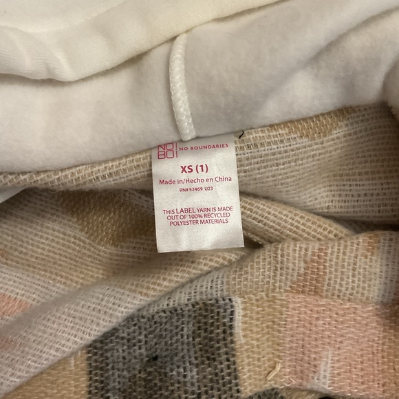 Colorspread Womans Flannel Button-up - Picture 2 of 2